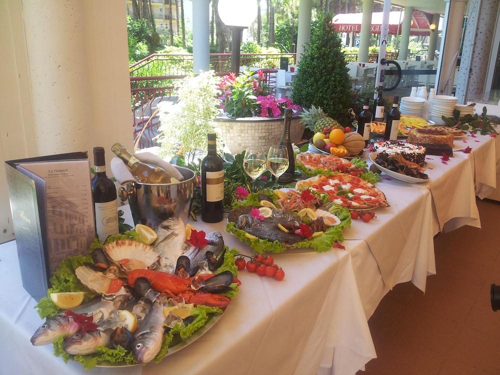Hotel Regina Lignano Sabbiadoro Dış mekan fotoğraf
