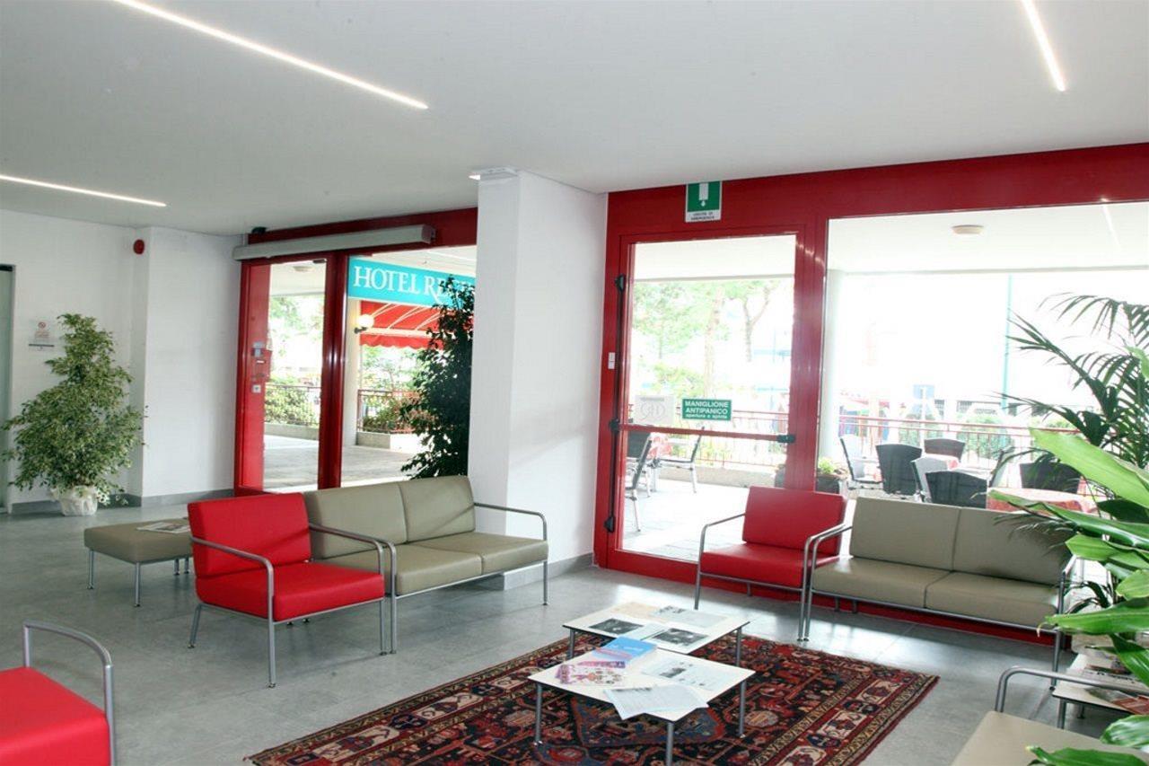 Hotel Regina Lignano Sabbiadoro Dış mekan fotoğraf