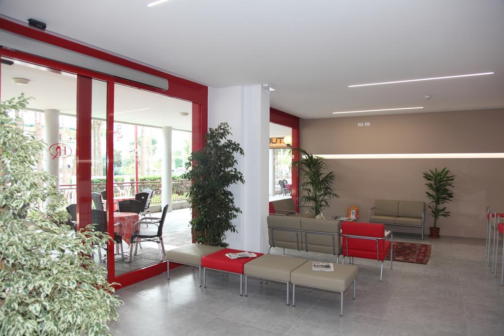 Hotel Regina Lignano Sabbiadoro Dış mekan fotoğraf